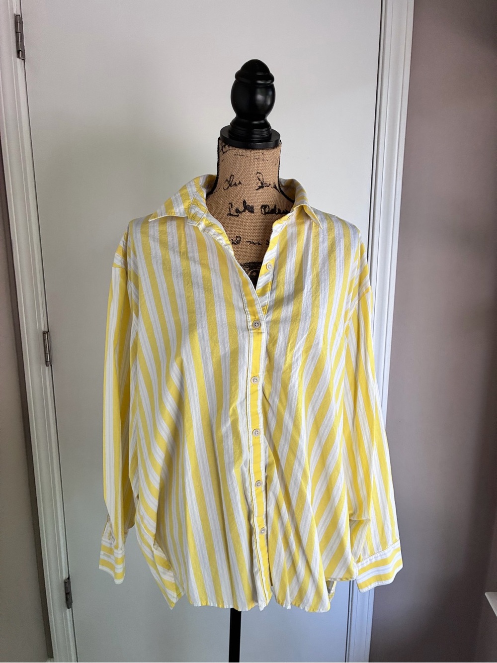 aerie Yellow and White Striped Casual Button-Down Shirt